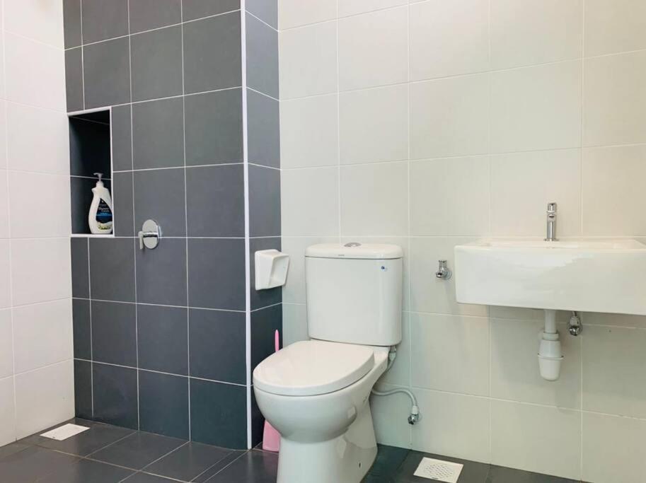Brand New Cozy Home Desaru Pengerang Near Sebana Cove Resort מראה חיצוני תמונה